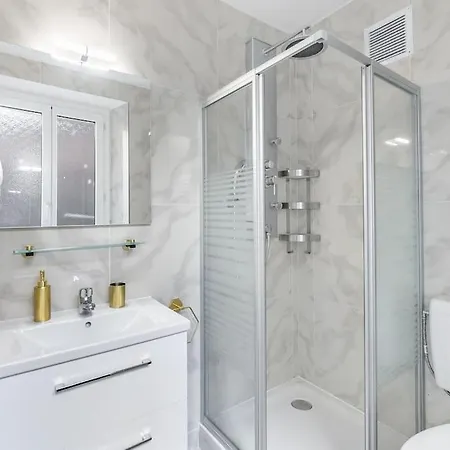 Apartamento Exquisite One-bedroom On Av Du Casino *