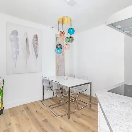 Exquisite One-bedroom On Av Du Casino Lägenhet