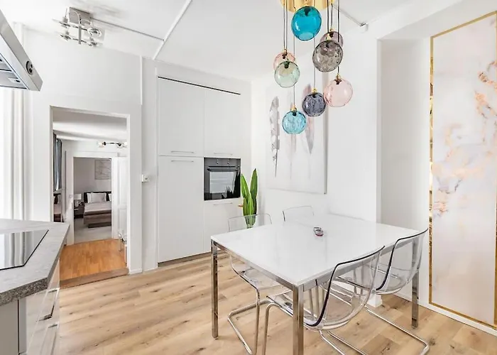 Apartament Exquisite One-bedroom On Av Du Casino *